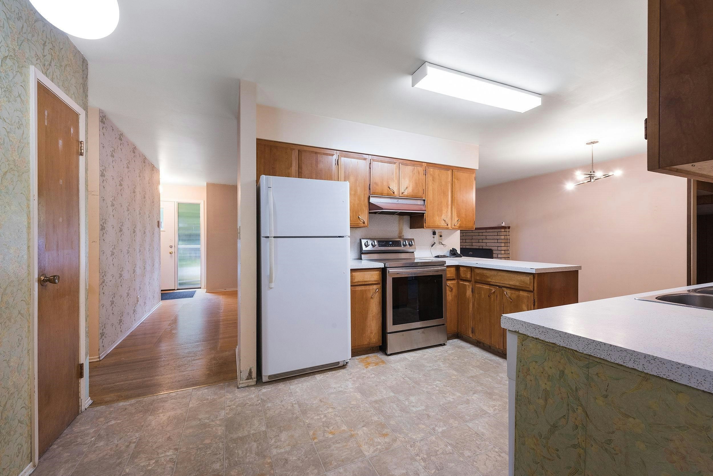 710 Coquihalla Street, Hope, BC, V0X 1L0 - 6
