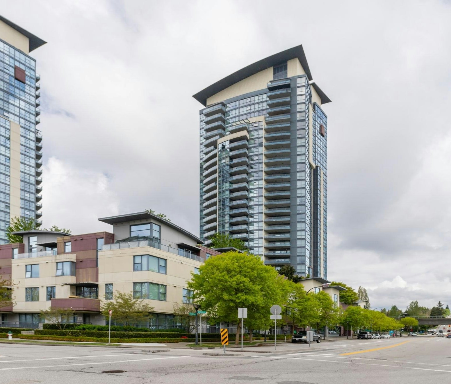 1402-2225 Holdom Avenue, Burnaby, BC, V5B 0A1