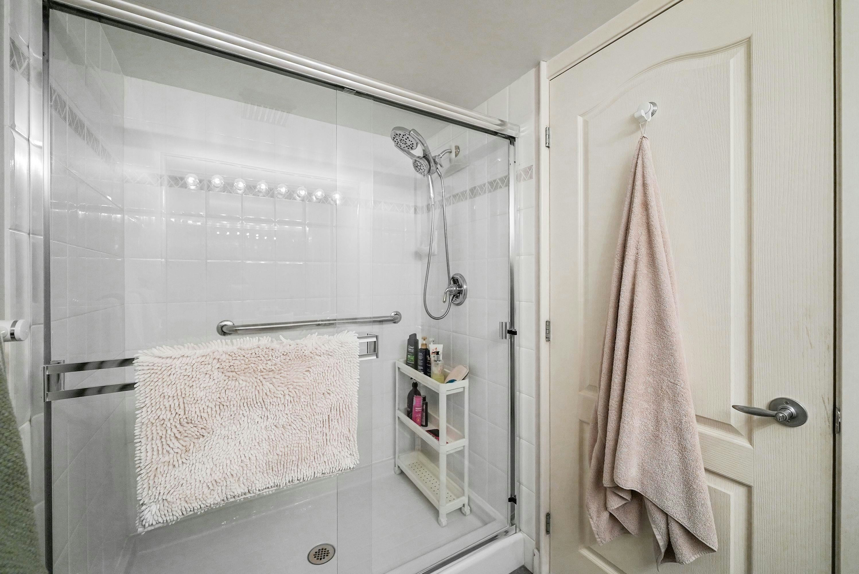 406-22022 49 Avenue, Langley, BC, V3A 3R9 - 15