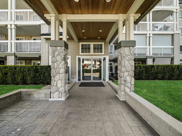 406-22022 49 Avenue, Langley, BC, V3A 3R9 - 27