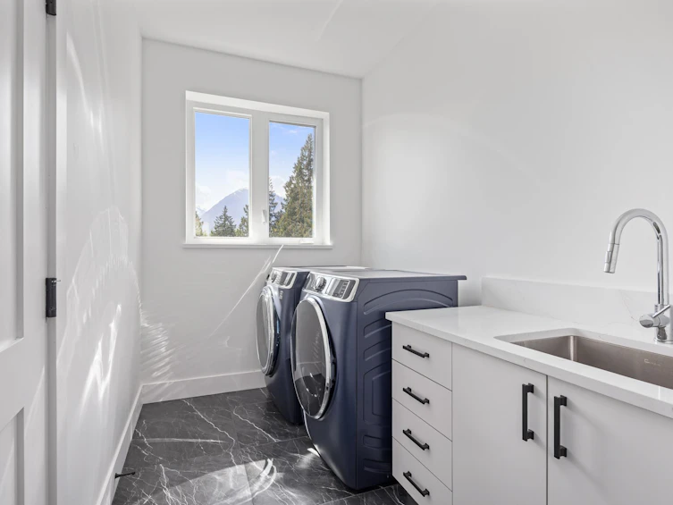 37-3385 Mamquam Road, Squamish, BC, V8B 0E3 - 17