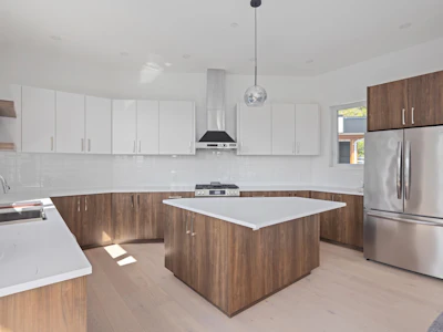 37-3385 Mamquam Road - 5