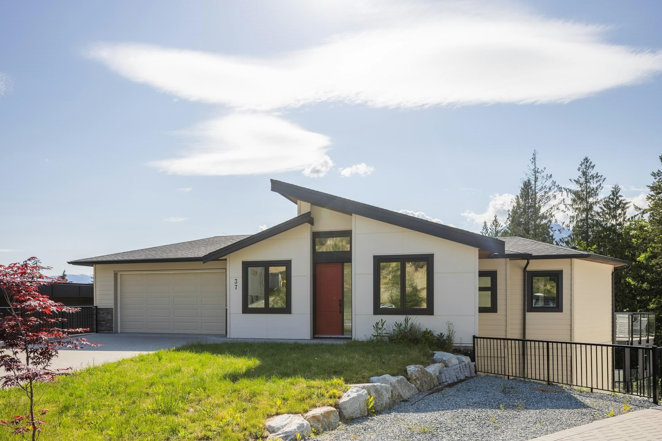 37-3385 Mamquam Road, Squamish, BC, V8B 0E3 - 10