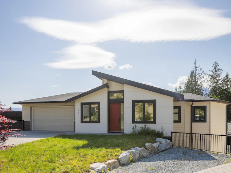 37-3385 Mamquam Road, Squamish, BC, V8B 0E3 - 10
