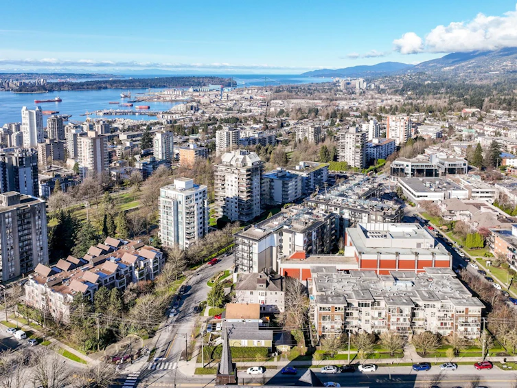 160 E 10th Street, North Vancouver, BC, V7L 2C8 - 3
