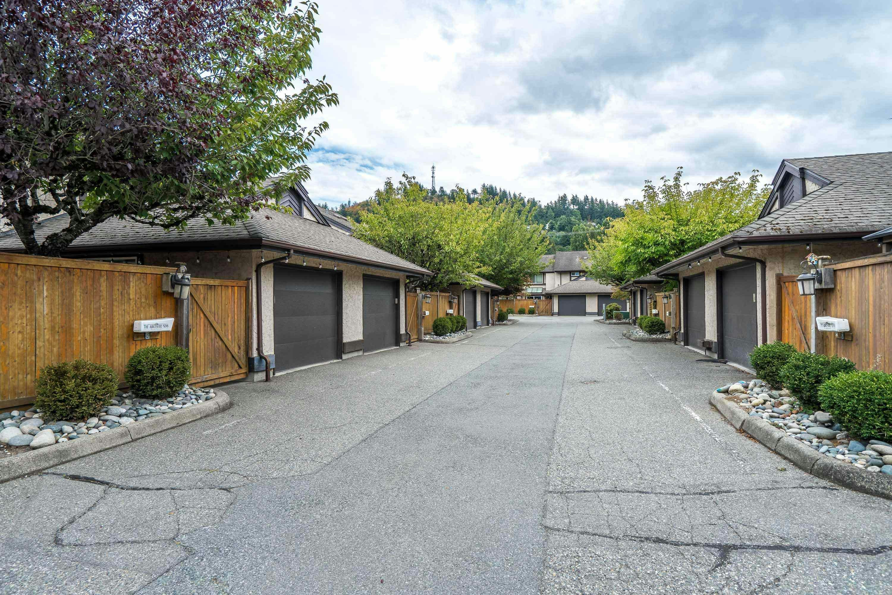 10-34755 Old Yale Road - 3