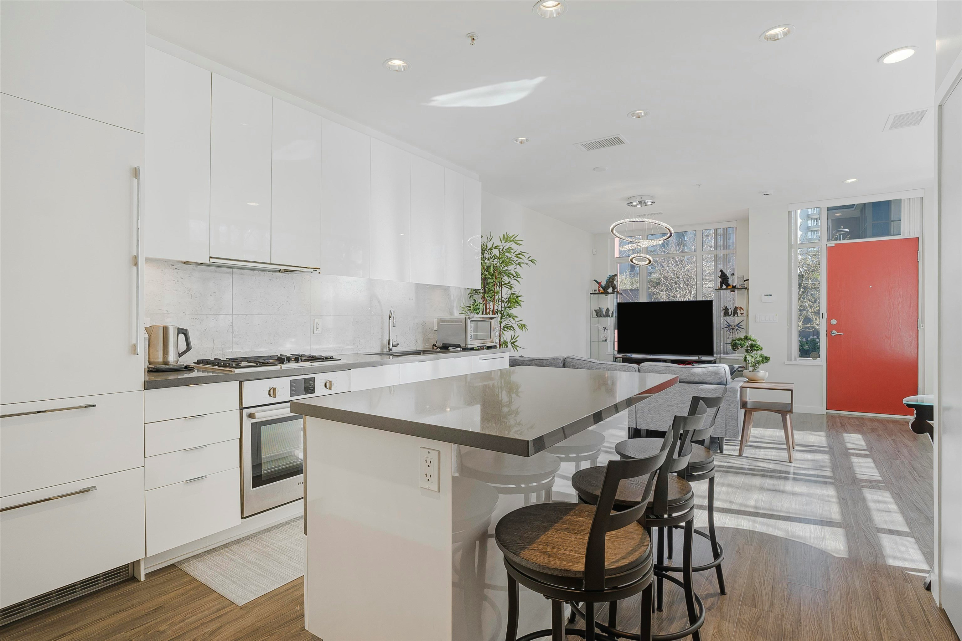21-7338 Gollner Avenue - 5