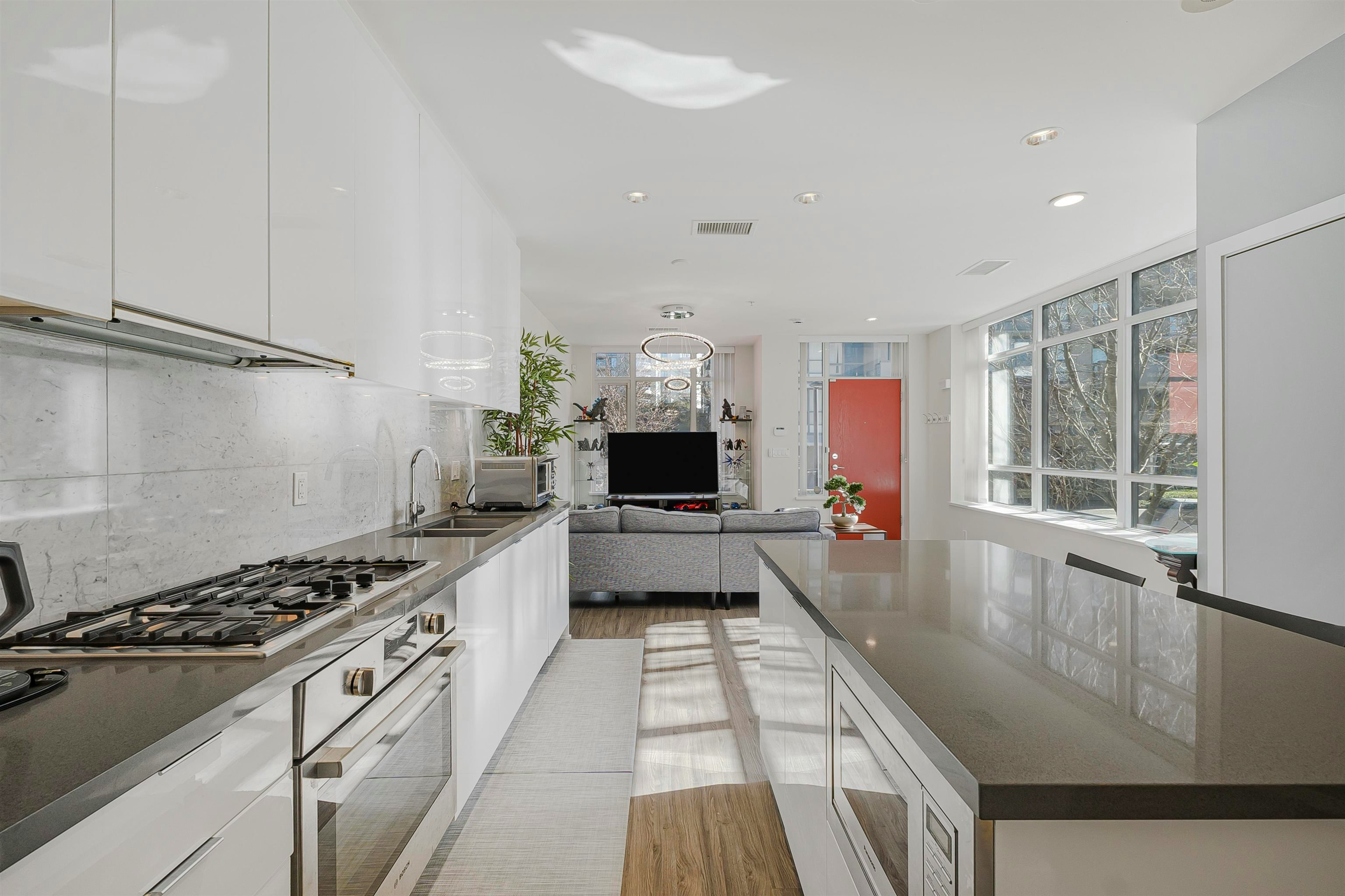 21-7338 Gollner Avenue - 4