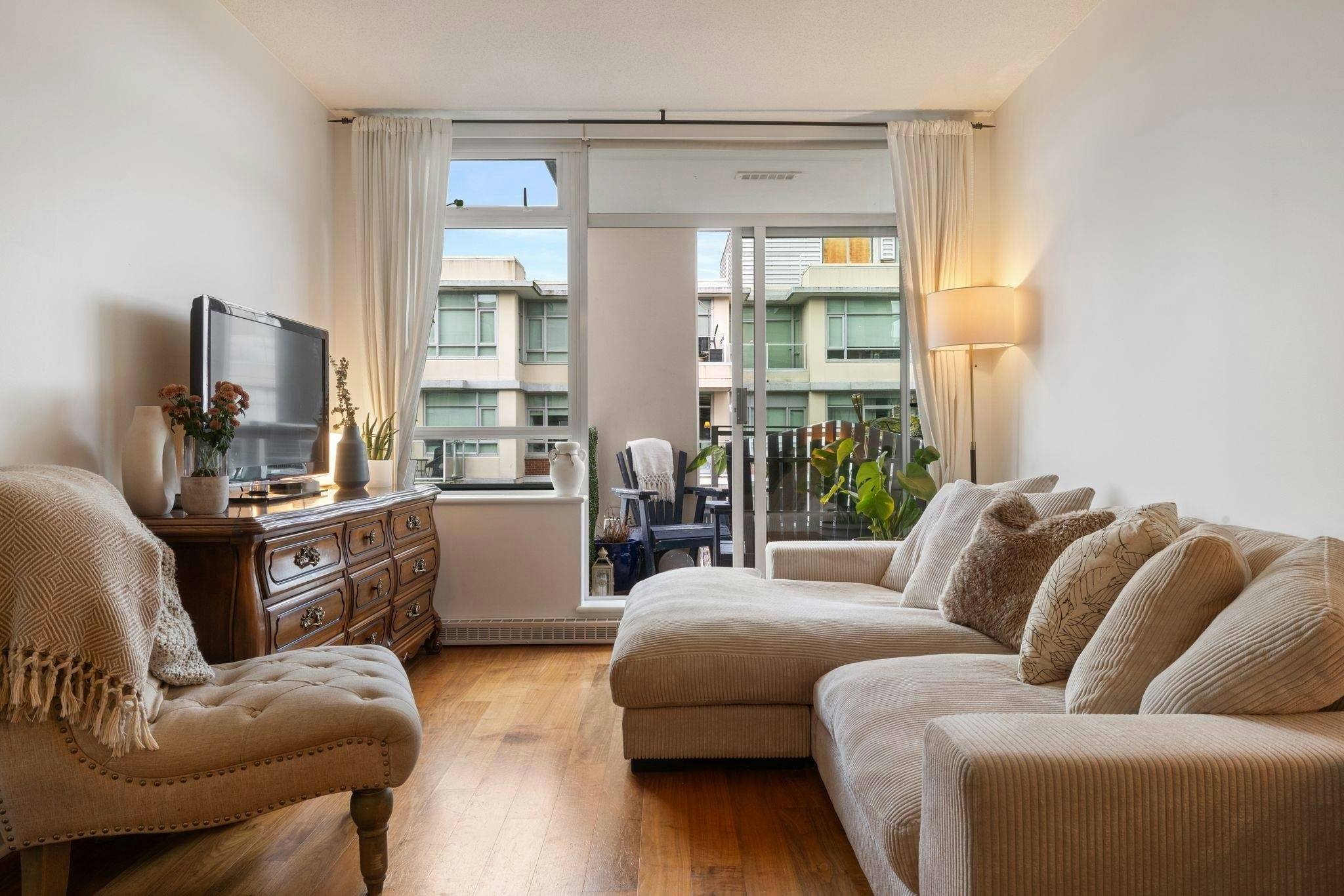 608-2228 W Broadway, Vancouver, BC, V6K 0B1 - 10
