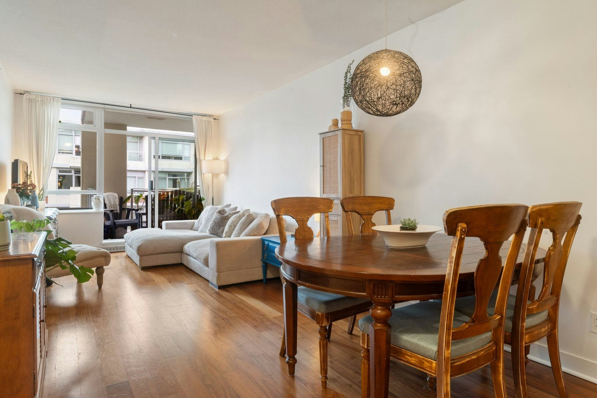 608-2228 W Broadway, Vancouver, BC, V6K 0B1