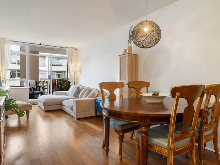 608-2228 W Broadway, Vancouver, BC, V6K 0B1