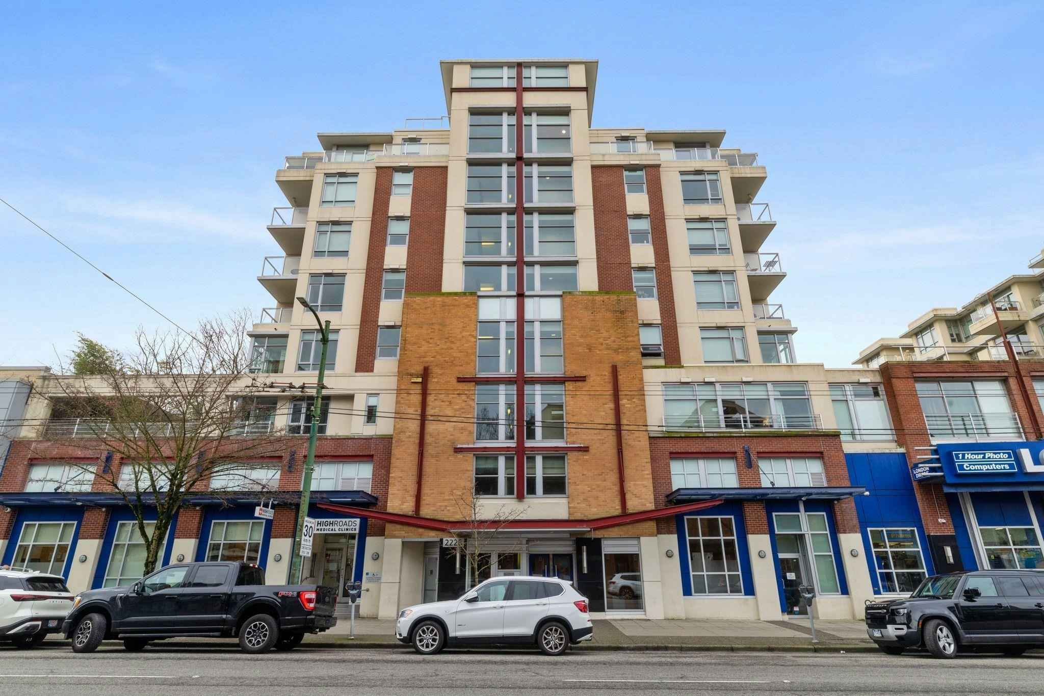 608-2228 W Broadway, Vancouver, BC, V6K 0B1 - 2