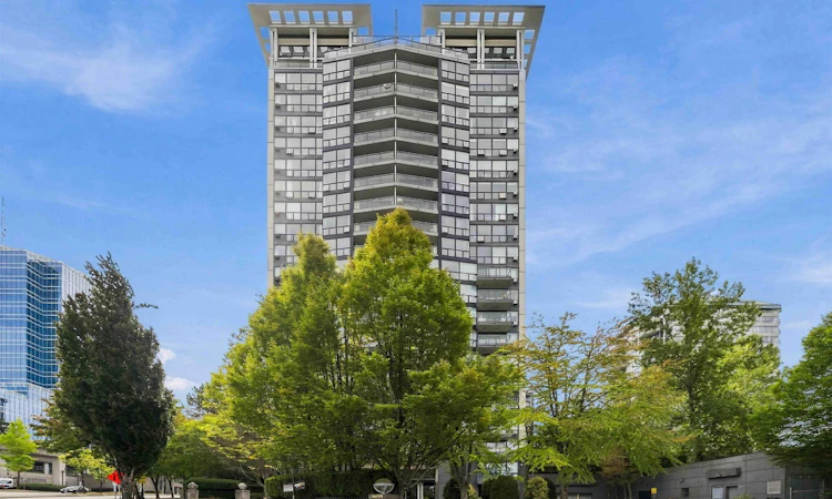 1104-10899 University Drive