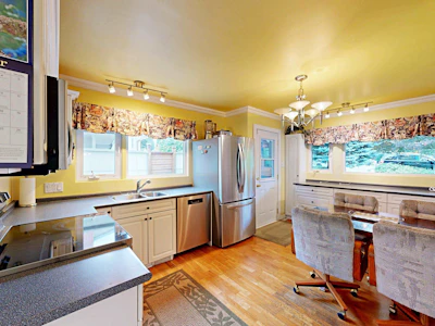 901 Dundonald Drive - 3