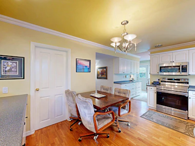 901 Dundonald Drive - 5