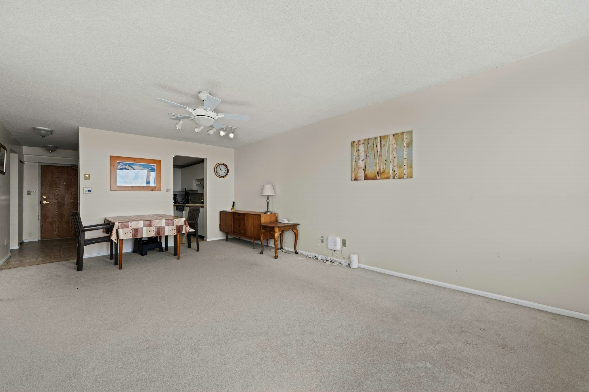 1502-2203 Bellevue Avenue - 3