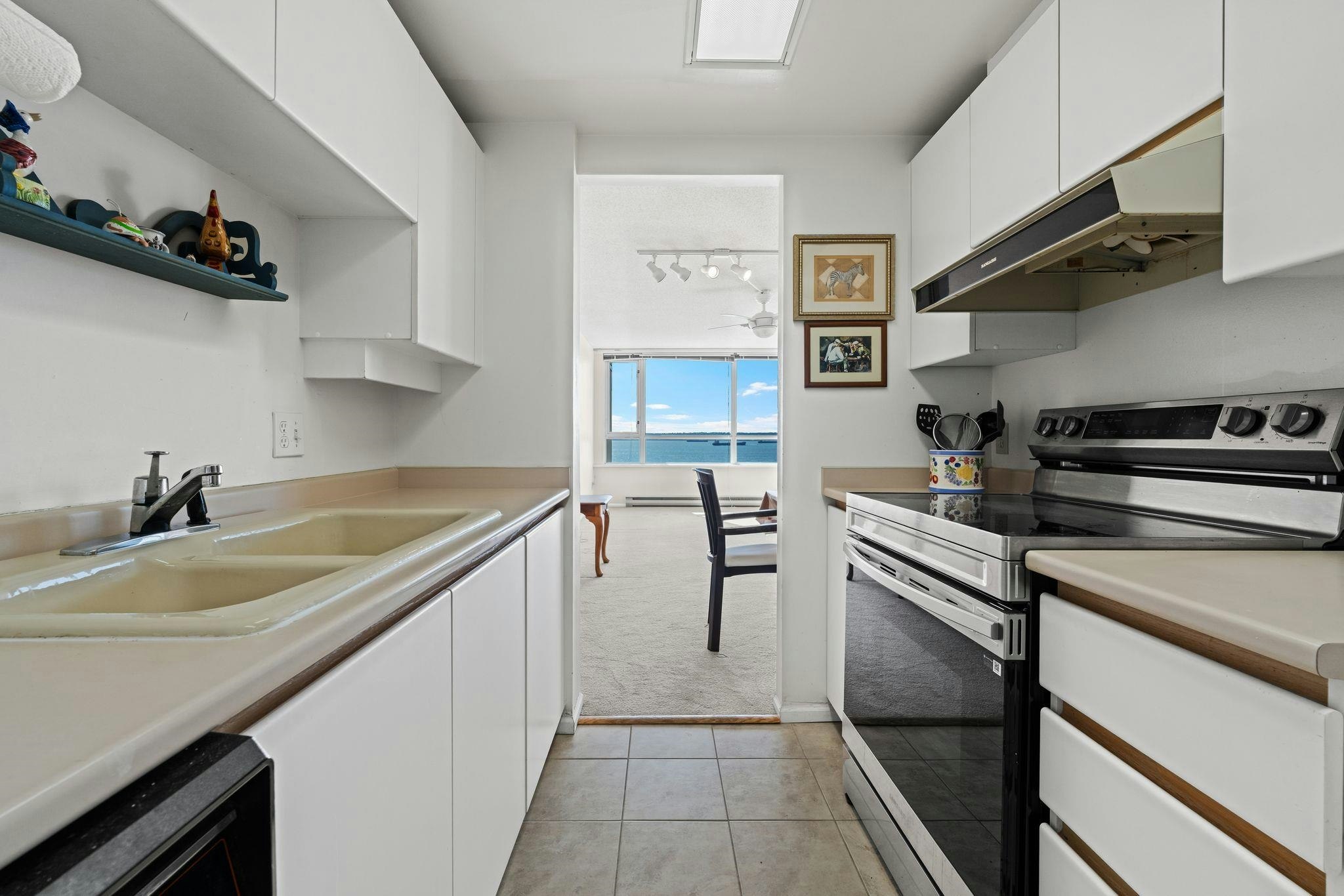 1502-2203 Bellevue Avenue, West Vancouver, BC, V7V 4V7 - 16