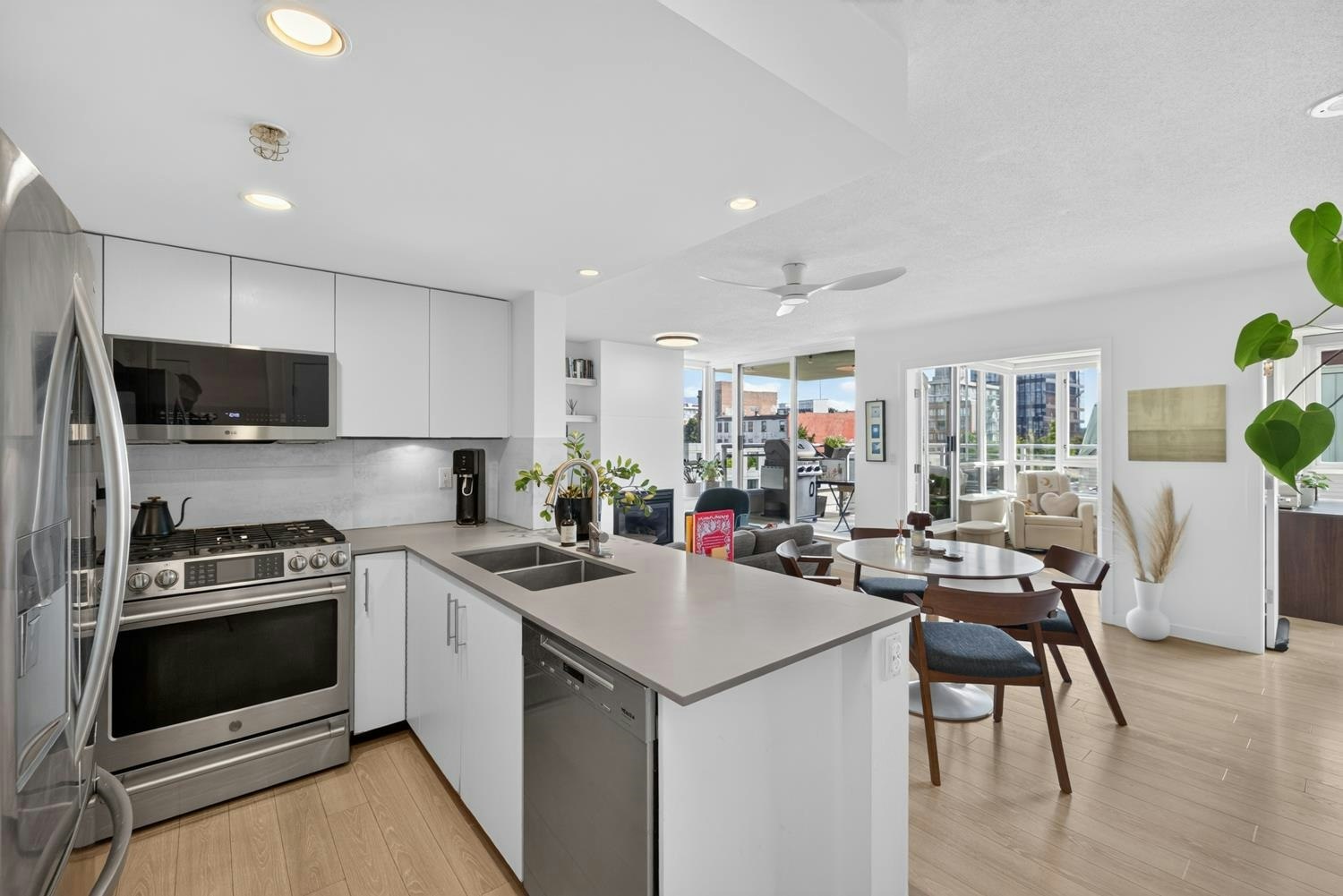 502-120 Milross Avenue, Vancouver, BC, V6A 4K7
