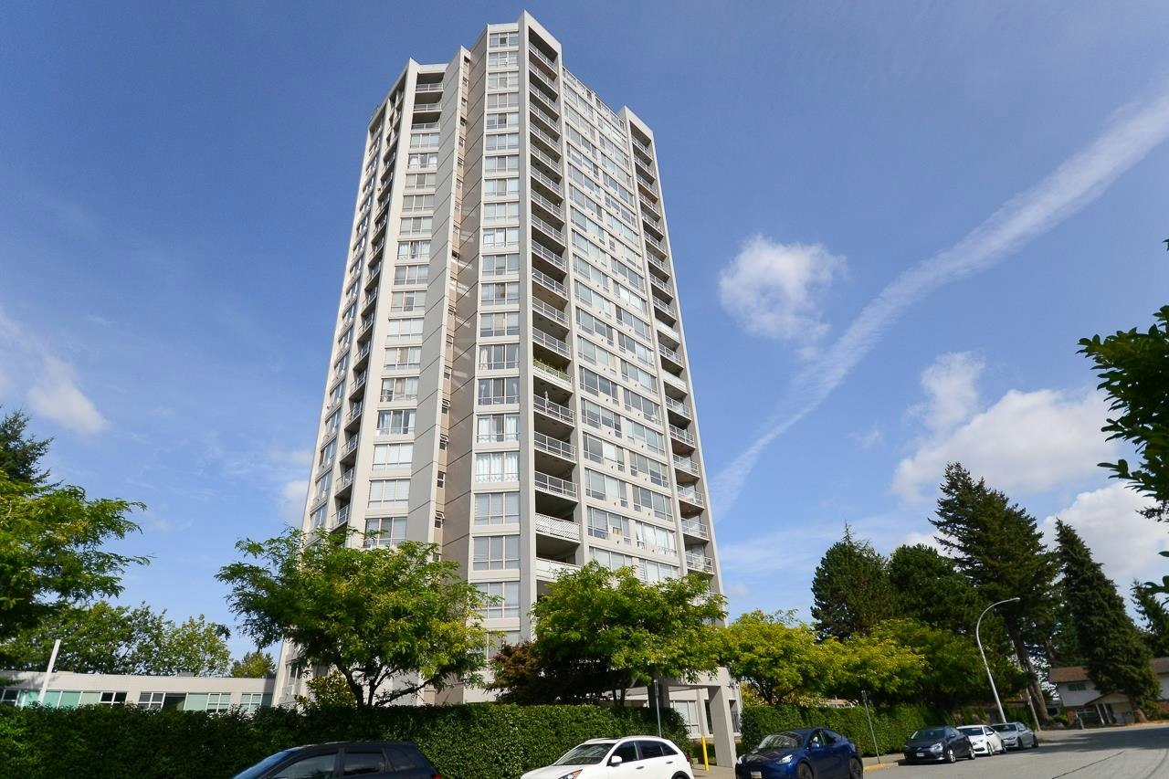 702-14881 103a Avenue, Surrey, BC, V3R 0M5