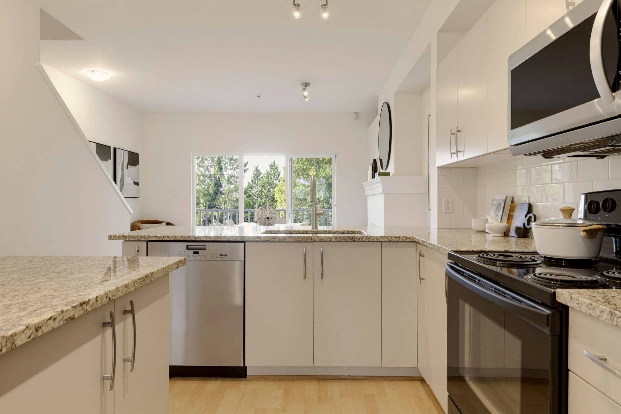79-935 Ewen Avenue, New Westminster, BC, V3M 0A1 - 10