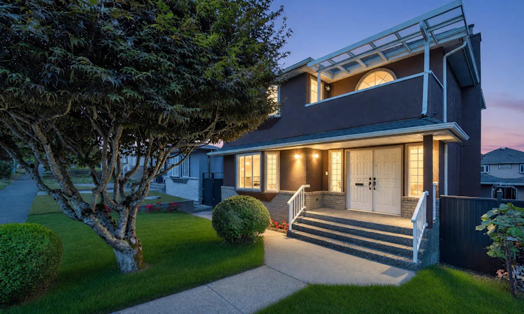 3681 Scales Place