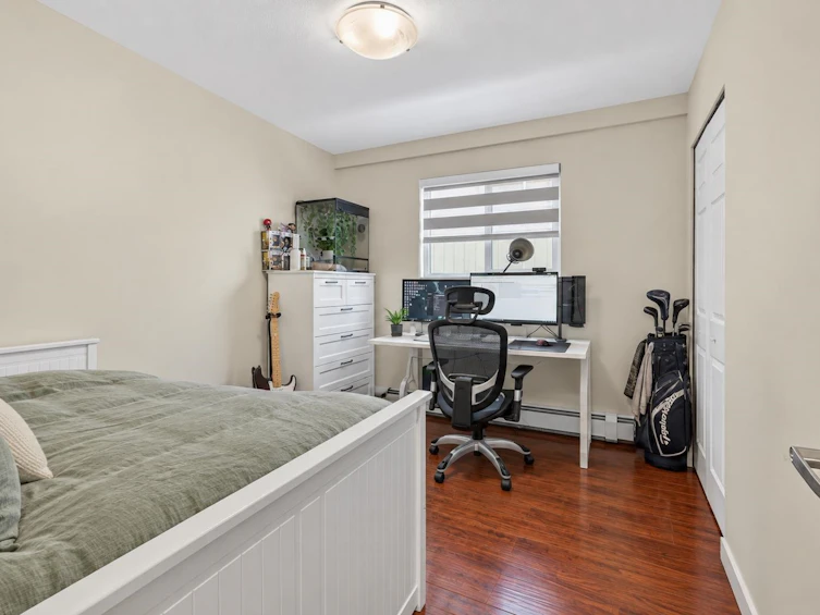 8026 18th Avenue, Burnaby, BC, V3N 1J8 - 18