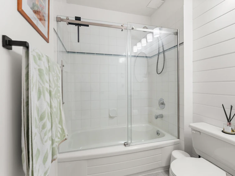 221-12873 Railway Avenue, Richmond, BC, V7E 6K3 - 31