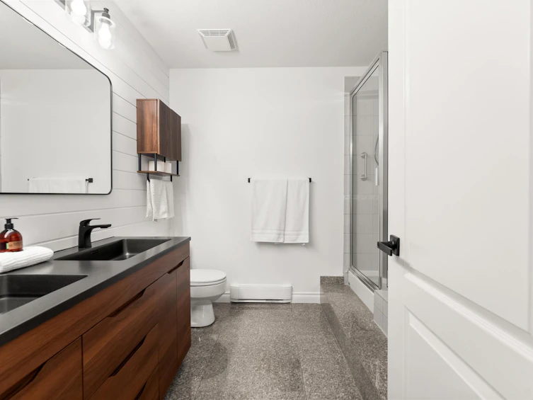 221-12873 Railway Avenue, Richmond, BC, V7E 6K3 - 24