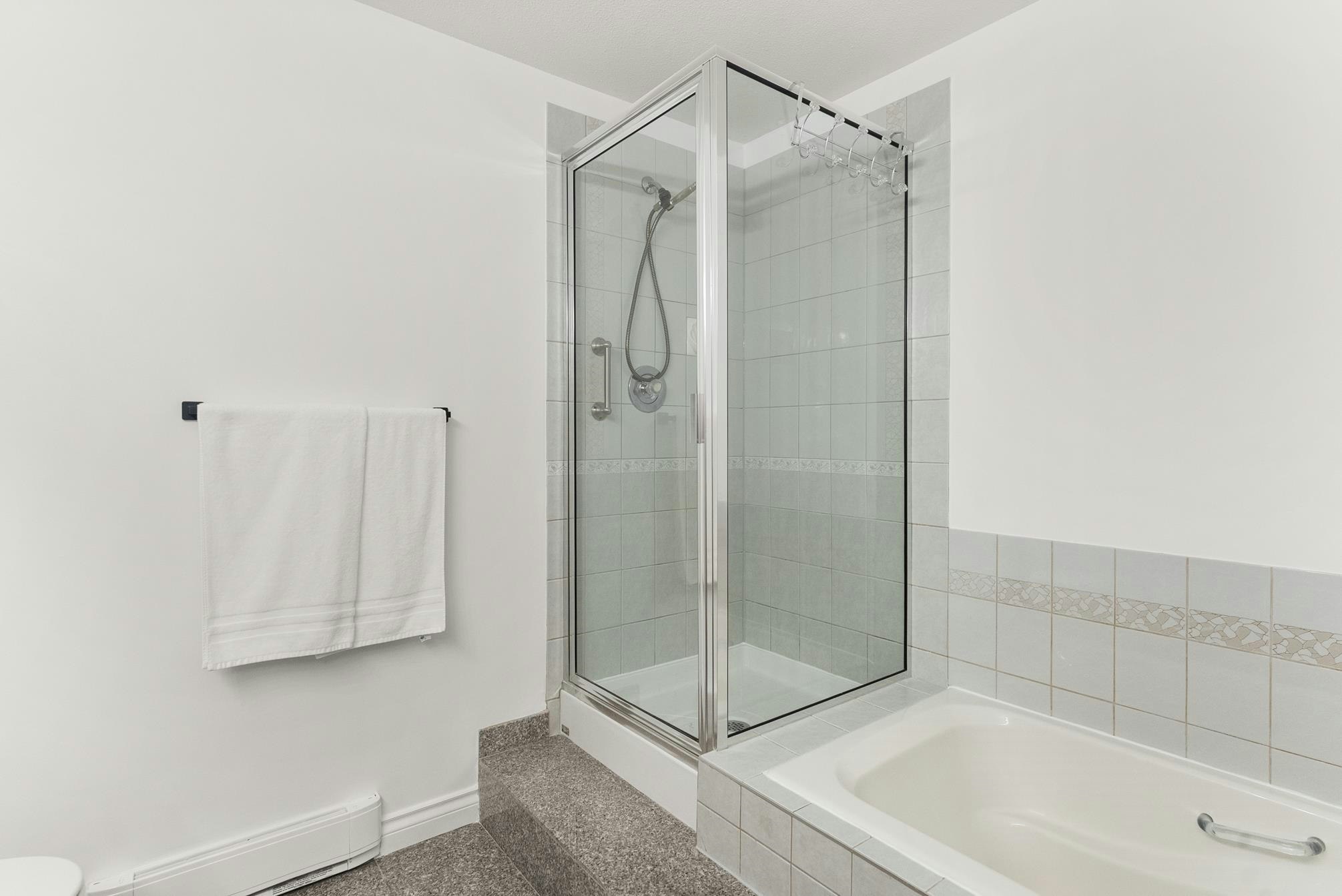 221-12873 Railway Avenue, Richmond, BC, V7E 6K3 - 25