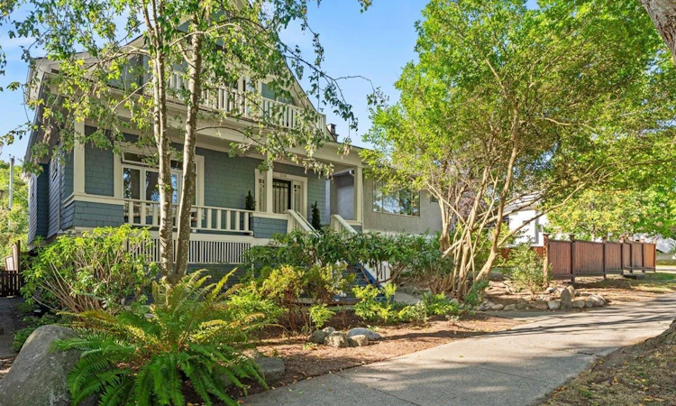 308 E 23rd Avenue