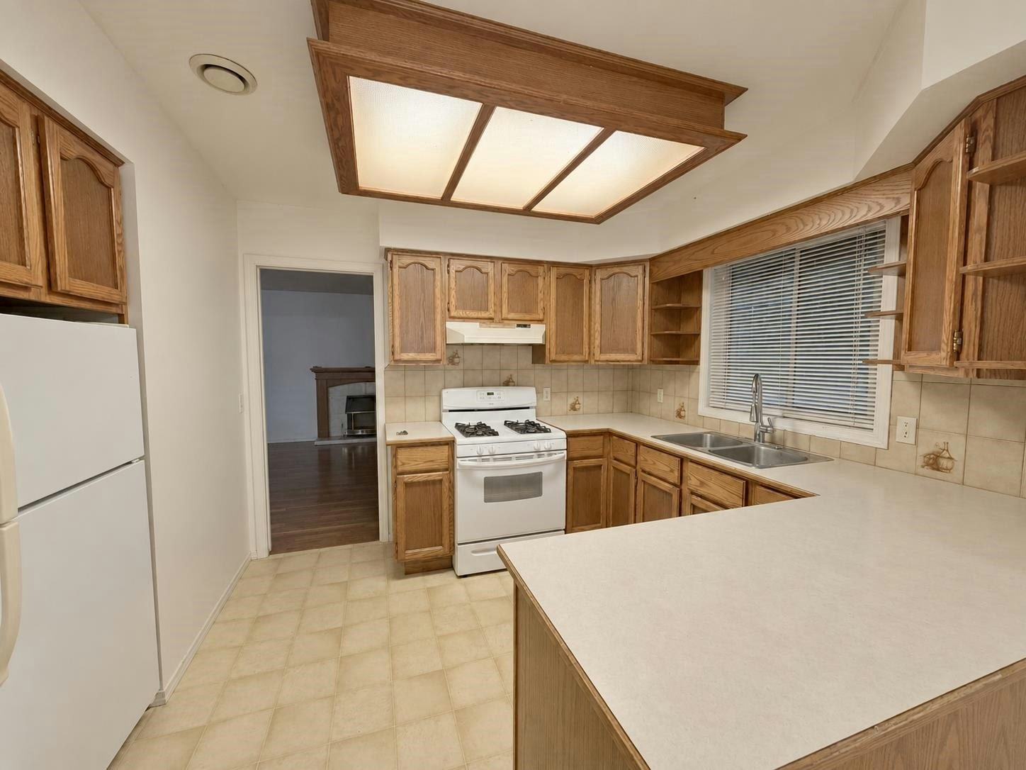 9493 Fletcher Street, Chilliwack, BC, V2P 7V4 - 6