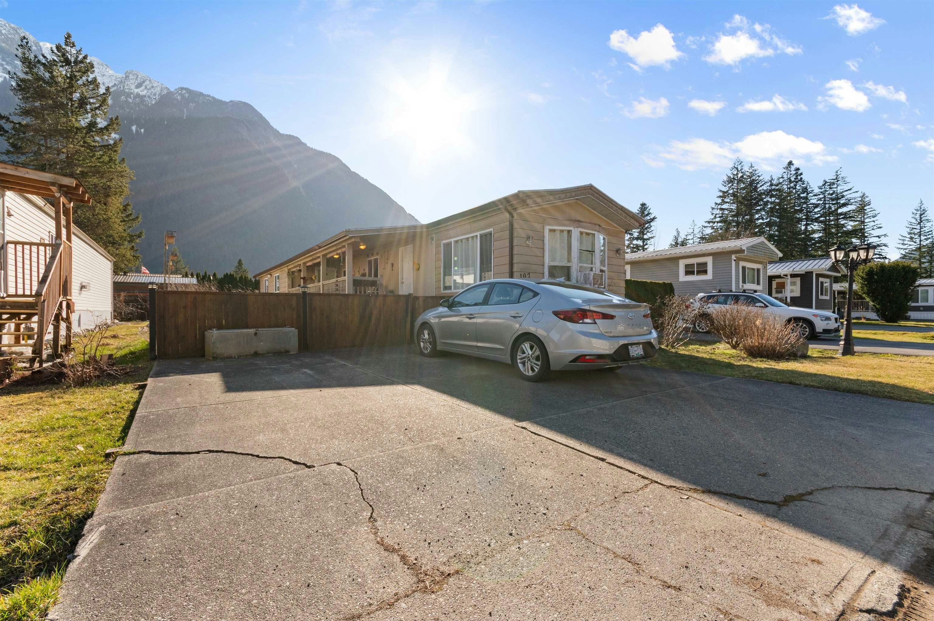107-65367 Kawkawa Lake Road, Hope, BC, V0X 1L1 - 9