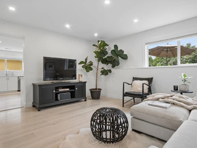 2780 E 8th Avenue - 3