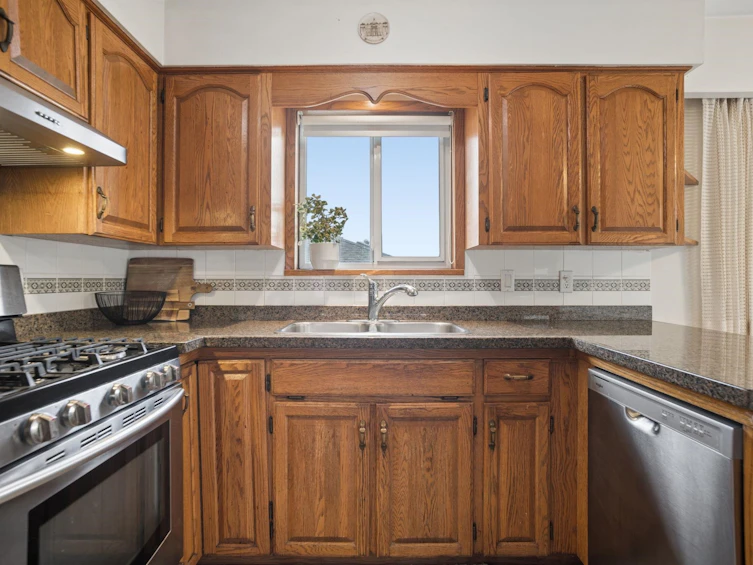 2780 E 8th Avenue, Vancouver, BC, V5M 1W6 - 16