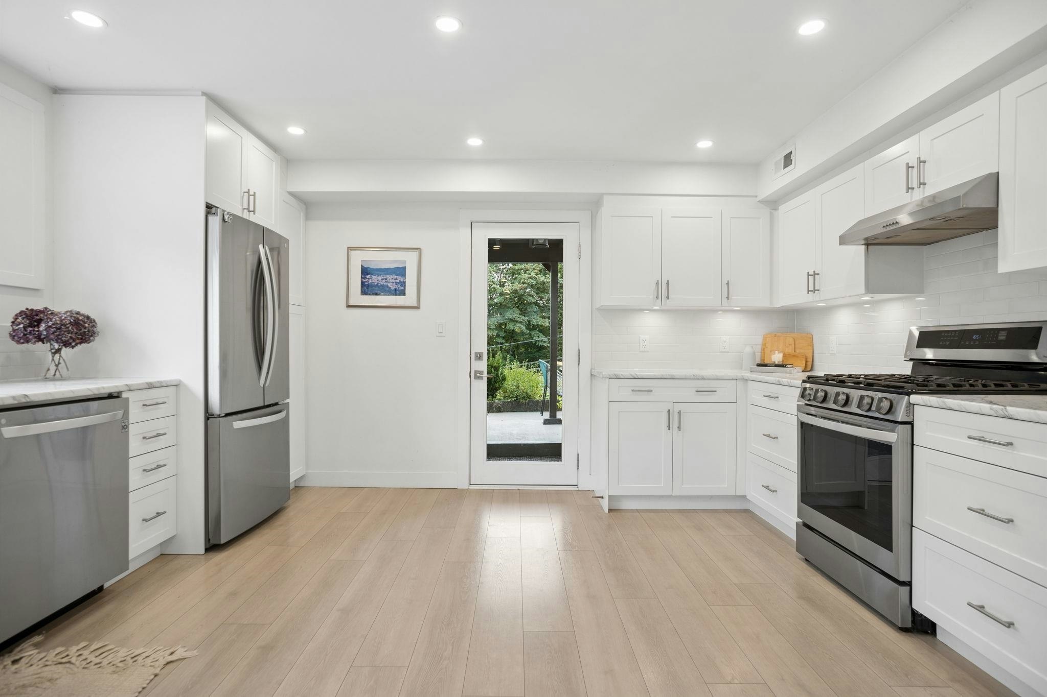 2780 E 8th Avenue, Vancouver, BC, V5M 1W6 - 8