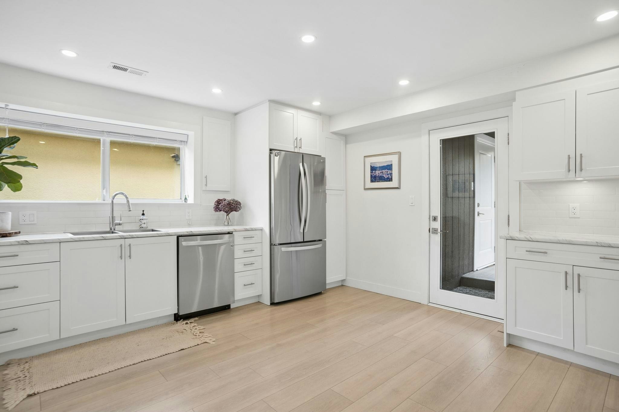 2780 E 8th Avenue, Vancouver, BC, V5M 1W6 - 9