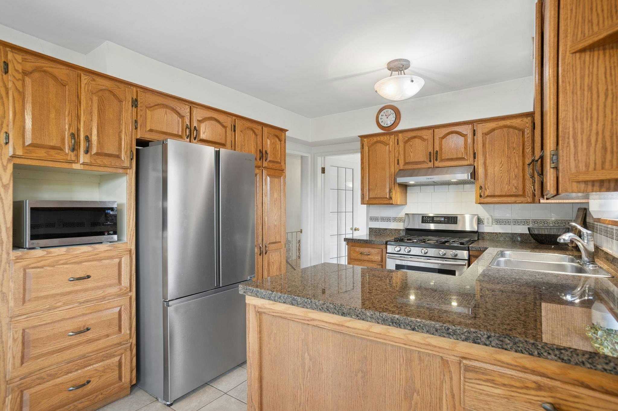 2780 E 8th Avenue, Vancouver, BC, V5M 1W6 - 18
