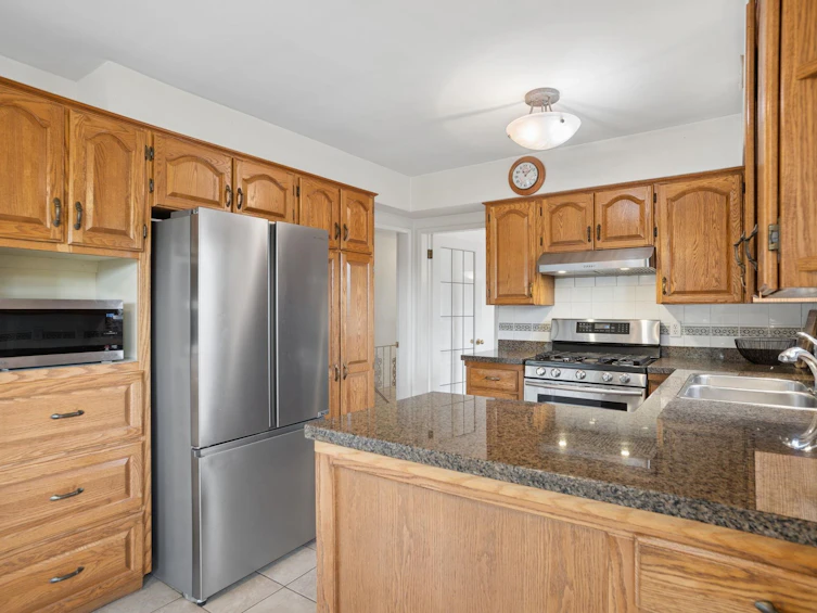 2780 E 8th Avenue, Vancouver, BC, V5M 1W6 - 18