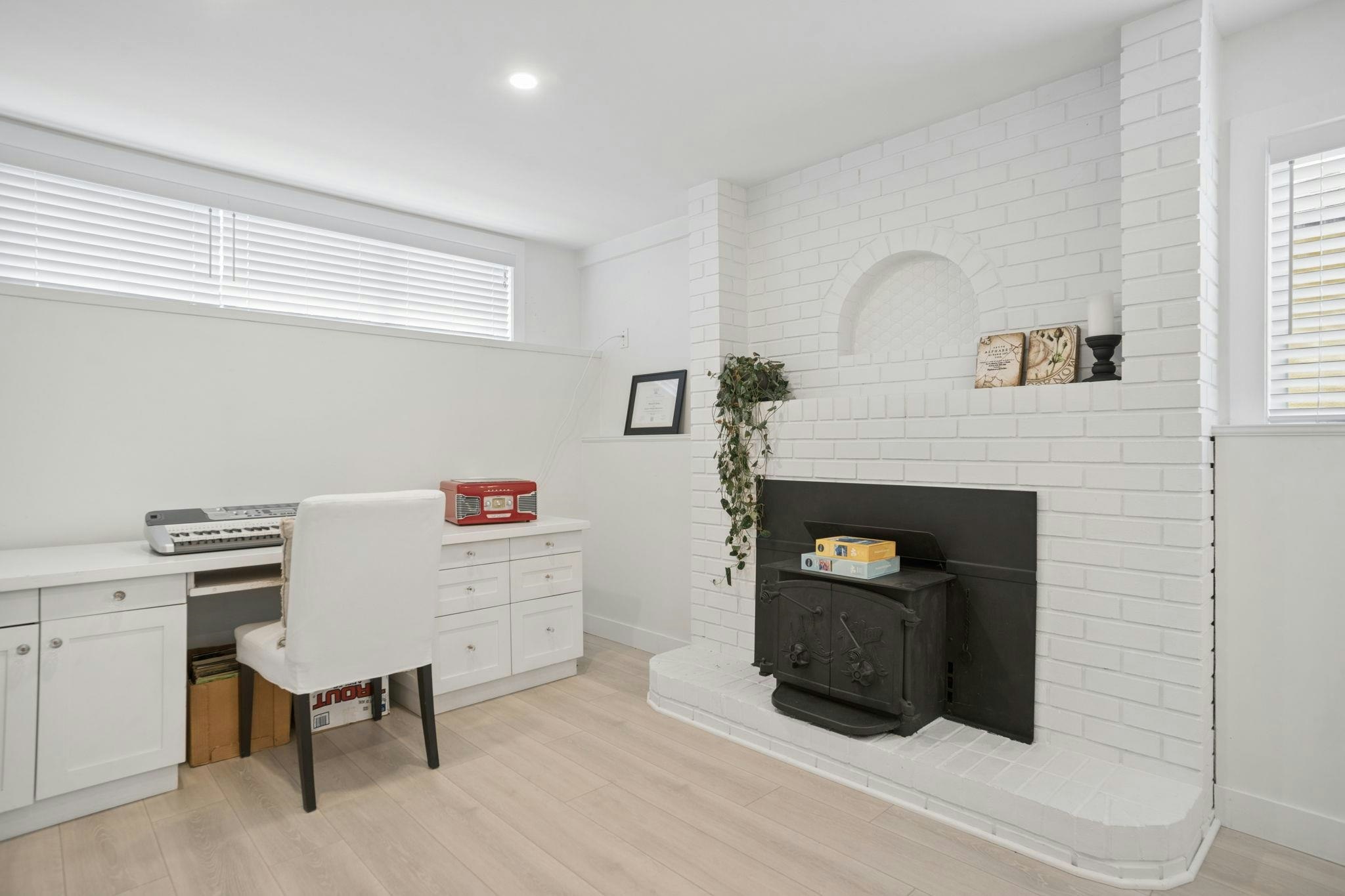 2780 E 8th Avenue, Vancouver, BC, V5M 1W6 - 11