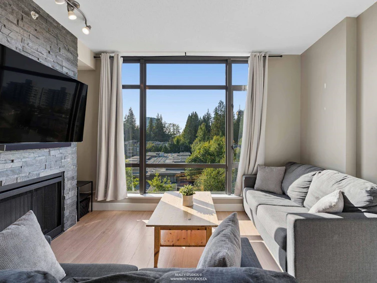 901-9300 University Crescent, Burnaby, BC, V5A 4X9