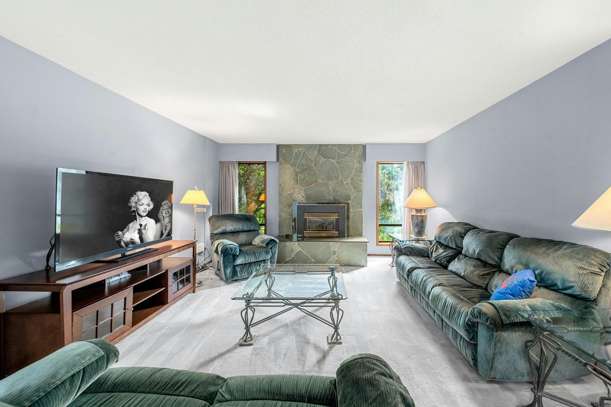 3833 Lynn Valley Road - 4