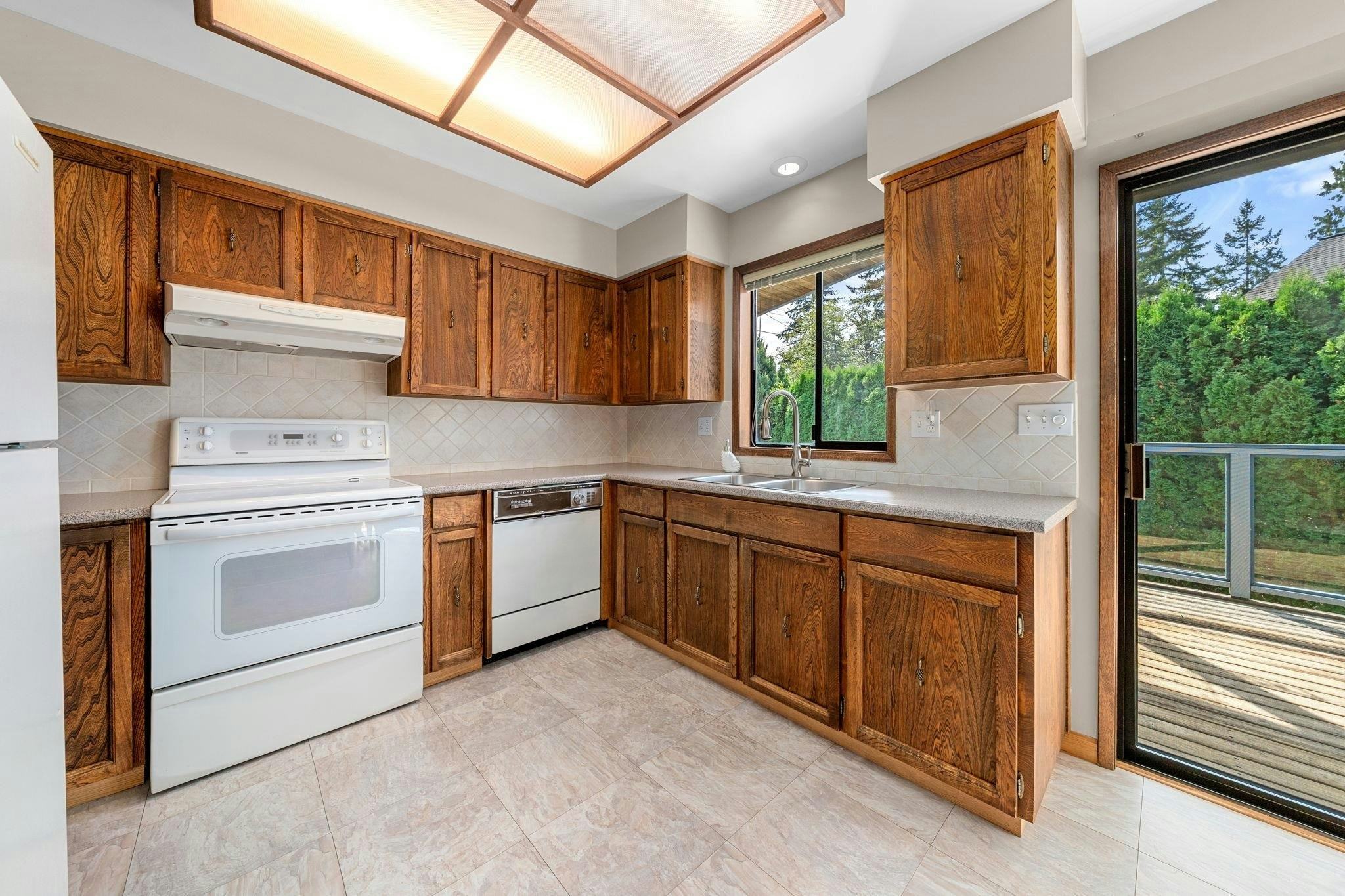 3833 Lynn Valley Road, North Vancouver, BC, V7K 2S7 - 13