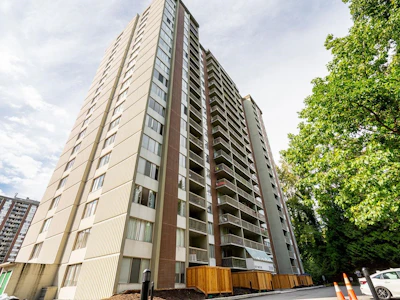 1609-2008 Fullerton Avenue - 2