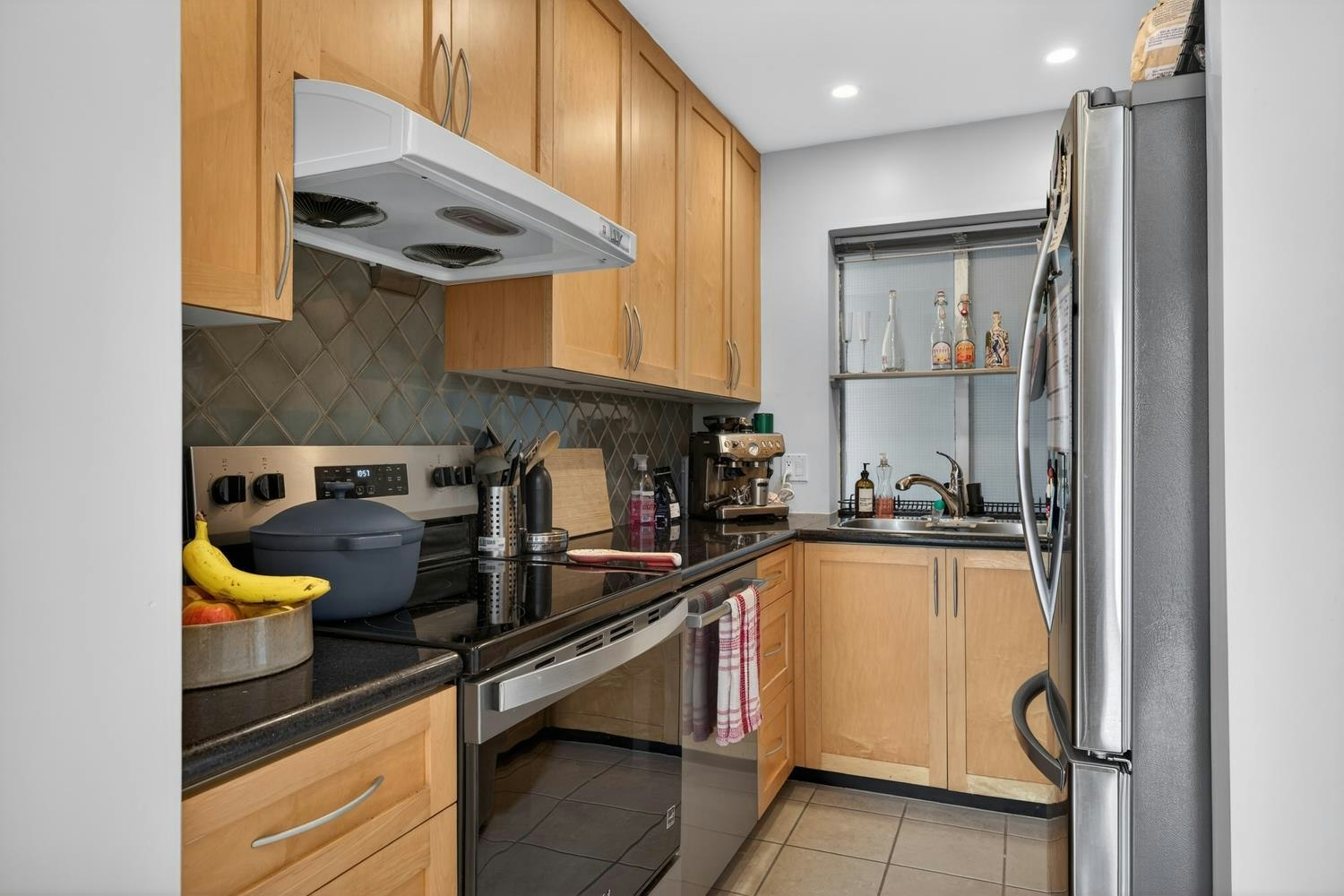 311-1922 W 7th Avenue - 4