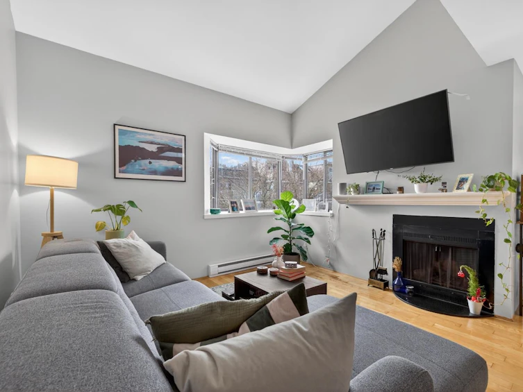 311-1922 W 7th Avenue, Vancouver, BC, V6J 1T1 - 8