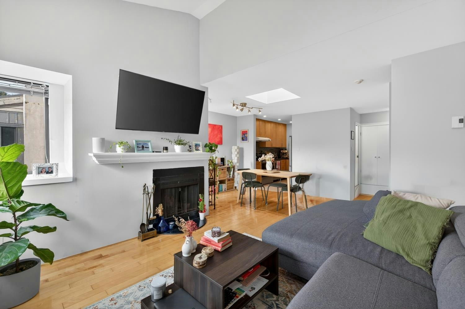 311-1922 W 7th Avenue, Vancouver, BC, V6J 1T1 - 11