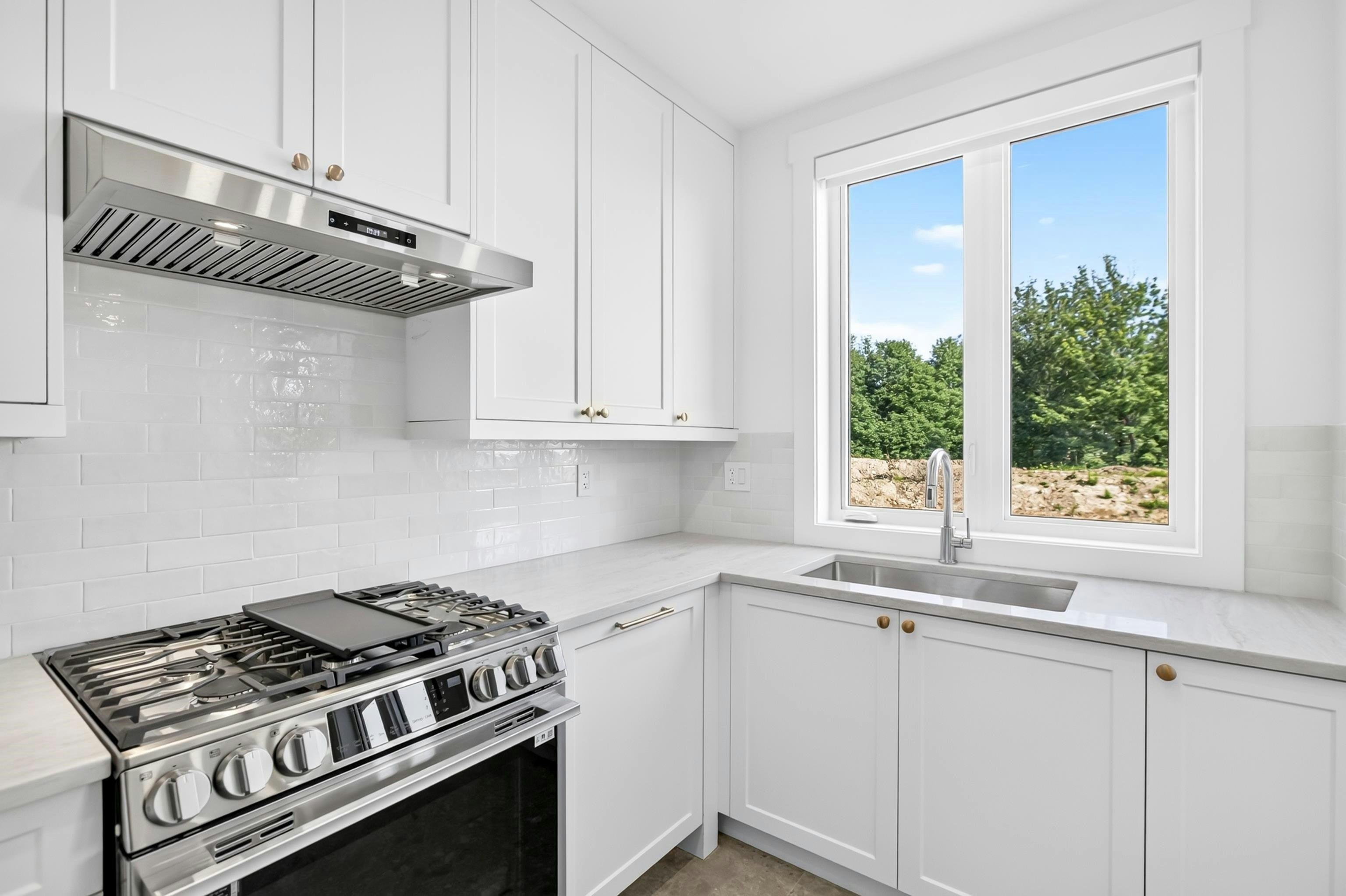 35437 Verado Court, Abbotsford, BC, V3G 0G2 - 14