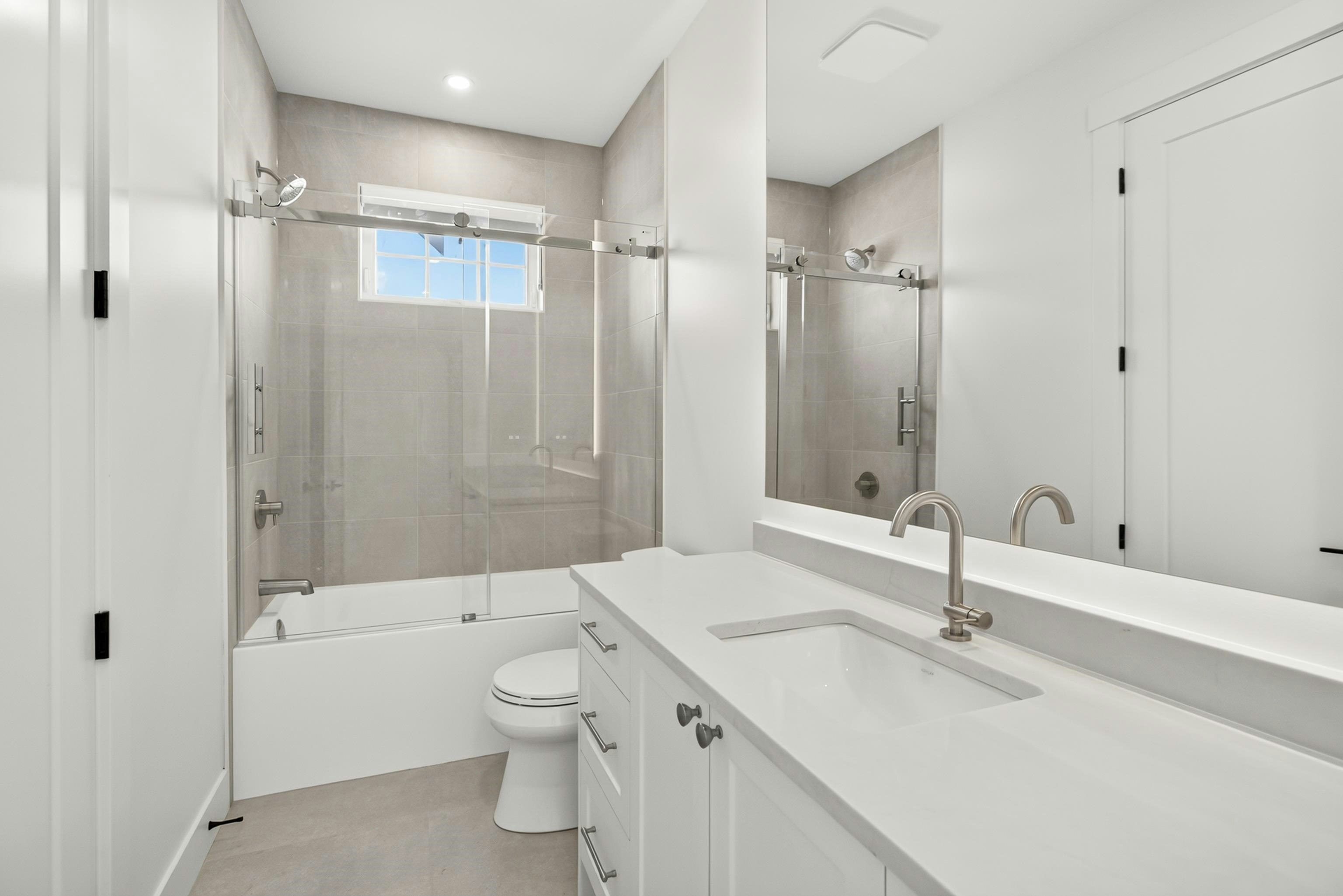 35437 Verado Court, Abbotsford, BC, V3G 0G2 - 28