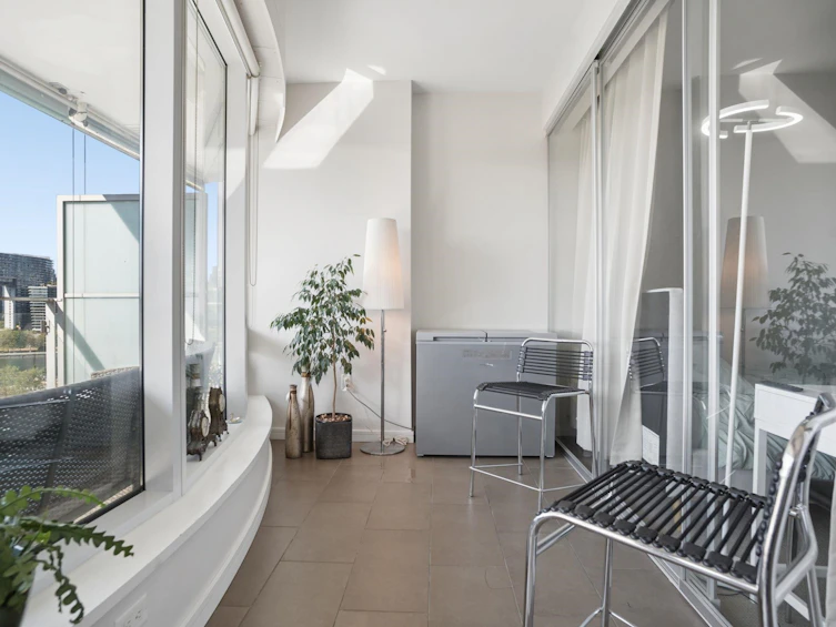 906-181 W 1st Avenue, Vancouver, BC, V5Y 0E3 - 12