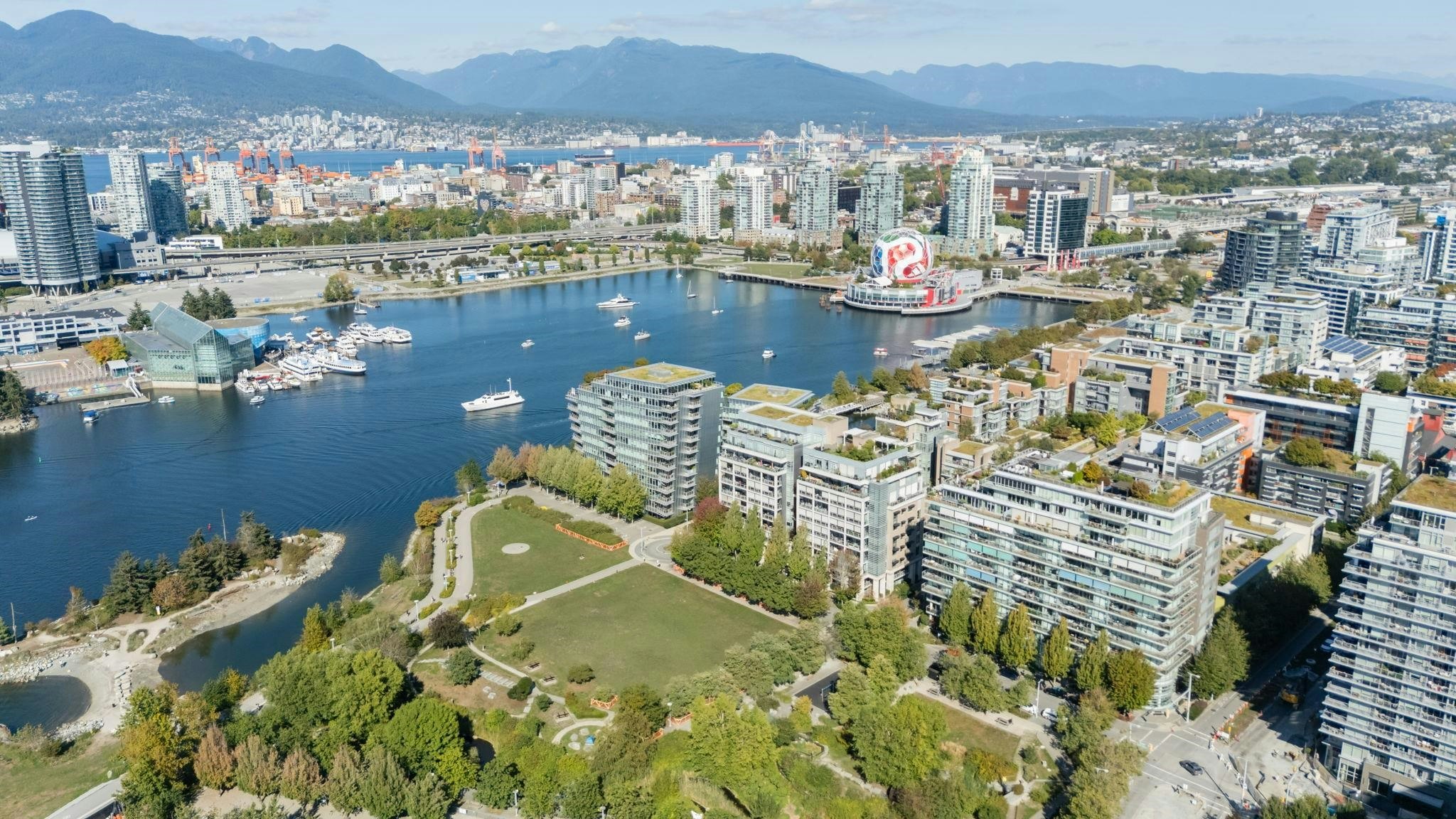 906-181 W 1st Avenue, Vancouver, BC, V5Y 0E3 - 34